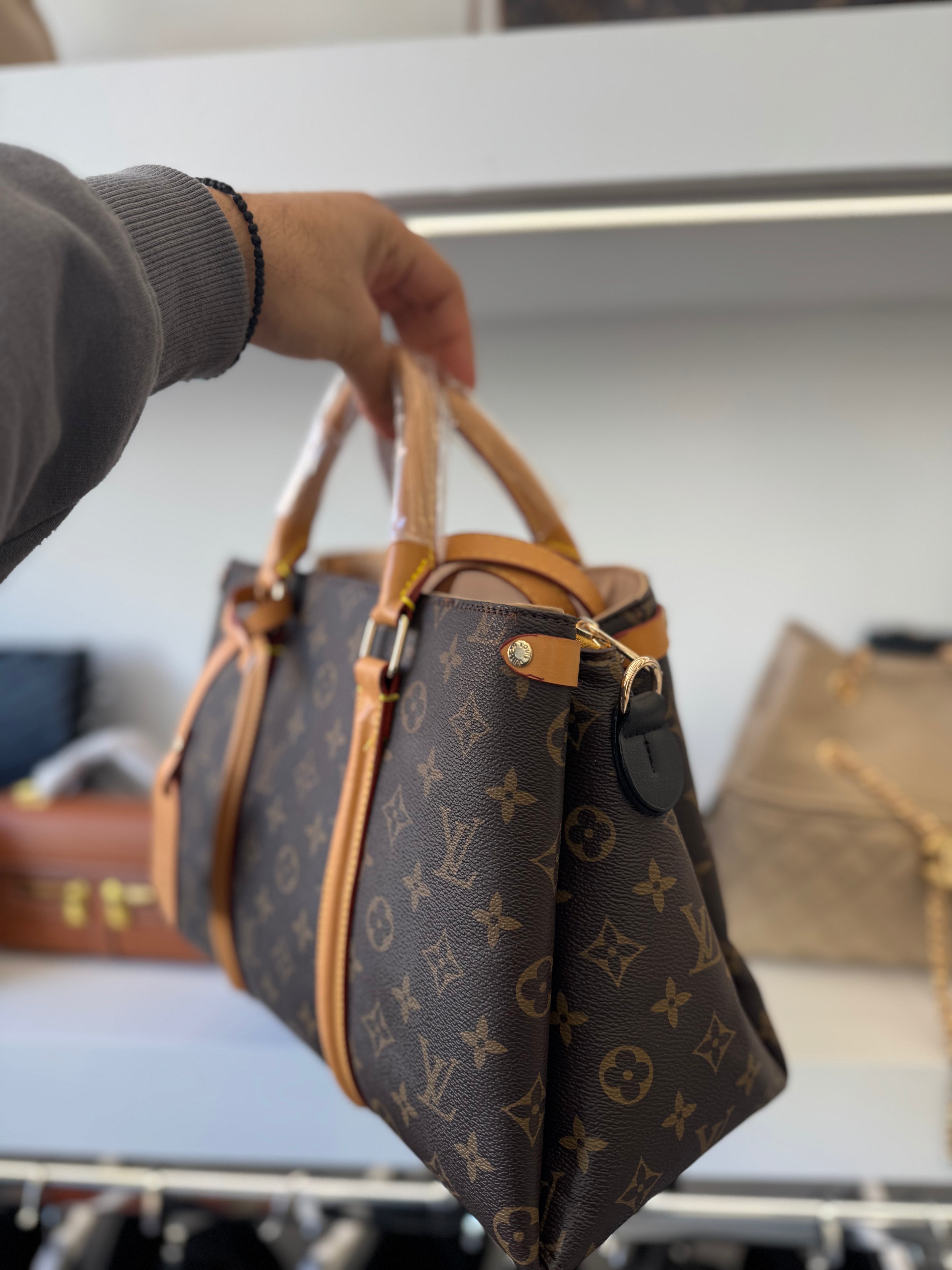 Louis Vuitton cod:321